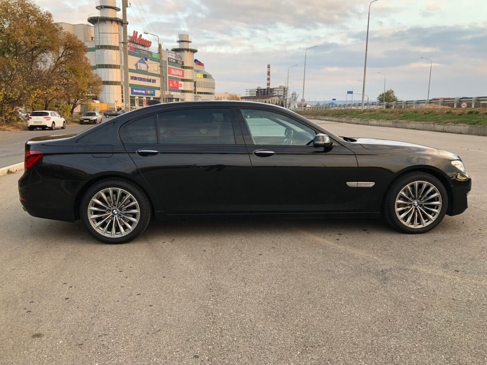 BMW 7 серия F01-F04 рестайлинг, 2014 год, 670 000 рублей, 11 фотография