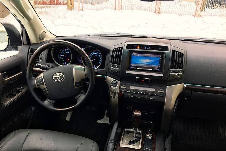 Toyota Land Cruiser 200, 2008 год, 900 000 рублей, 2 фотография