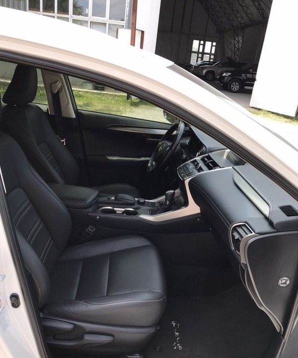 Lexus NX I рестайлинг, 2018 год, 1 200 000 рублей, 3 фотография