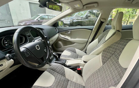 Volvo V40 Cross Country I, 2018 год, 1 820 000 рублей, 6 фотография