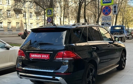 Mercedes-Benz M-Класс, 2012 год, 2 490 000 рублей, 4 фотография