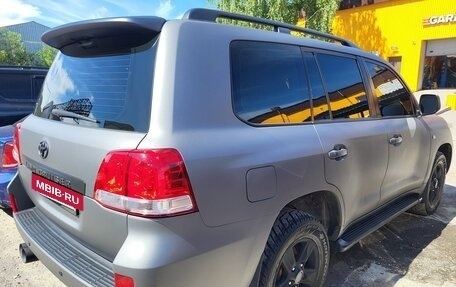 Toyota Land Cruiser 200, 2011 год, 3 750 000 рублей, 2 фотография