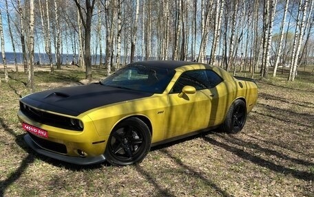 Dodge Challenger III рестайлинг 2, 2020 год, 7 599 000 рублей, 1 фотография