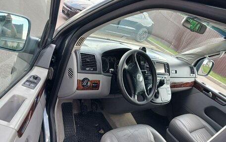 Volkswagen Multivan T5, 2004 год, 1 490 000 рублей, 9 фотография