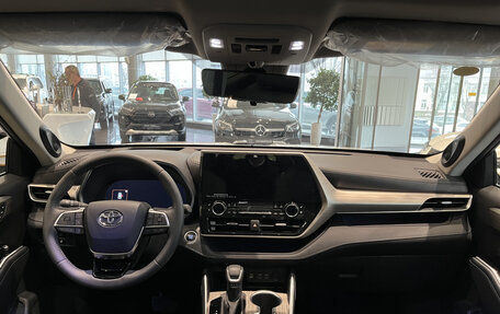 Toyota Highlander, 2025 год, 6 100 000 рублей, 17 фотография