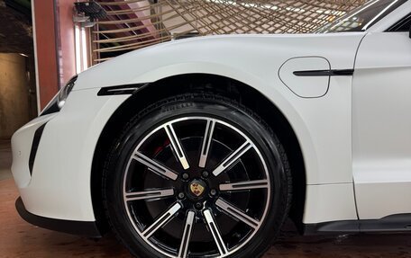Porsche Taycan I, 2022 год, 13 500 000 рублей, 4 фотография