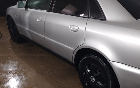 Audi A4, 2001 год, 550 000 рублей, 8 фотография