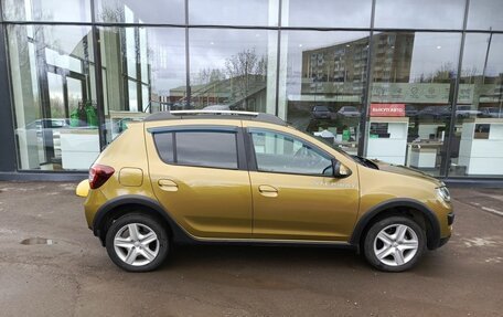 Renault Sandero II рестайлинг, 2015 год, 950 000 рублей, 5 фотография