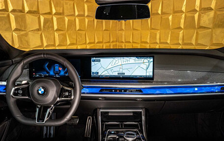 BMW 7 серия, 2025 год, 18 300 000 рублей, 10 фотография