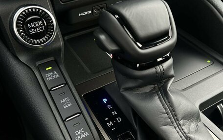 Toyota Land Cruiser Prado, 2024 год, 10 490 000 рублей, 19 фотография