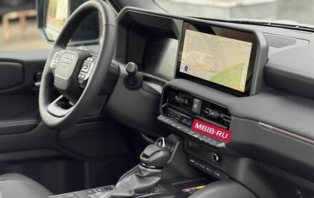 Toyota Land Cruiser Prado, 2024 год, 10 490 000 рублей, 16 фотография