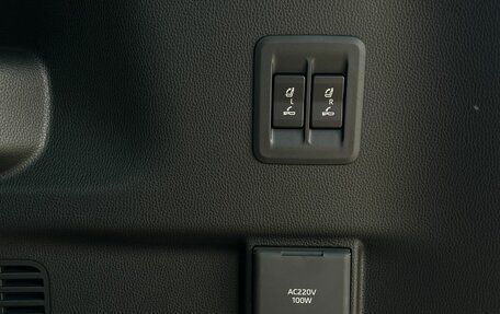 Toyota Land Cruiser Prado, 2024 год, 10 490 000 рублей, 38 фотография