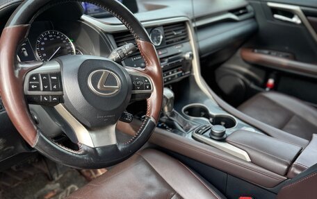 Lexus RX IV рестайлинг, 2018 год, 4 200 000 рублей, 4 фотография