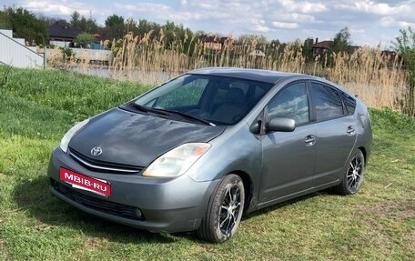 Toyota Prius, 2005 год, 600 000 рублей, 2 фотография