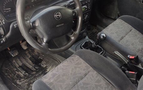 Opel Vectra B рестайлинг, 1998 год, 250 000 рублей, 4 фотография