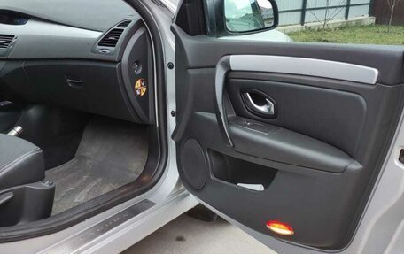 Renault Laguna III рестайлинг, 2008 год, 715 000 рублей, 17 фотография