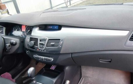 Renault Laguna III рестайлинг, 2008 год, 715 000 рублей, 22 фотография