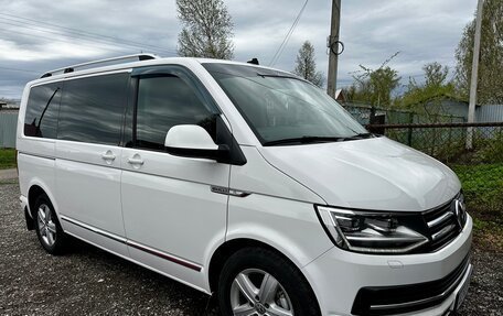 Volkswagen Caravelle T6 рестайлинг, 2017 год, 3 850 000 рублей, 4 фотография