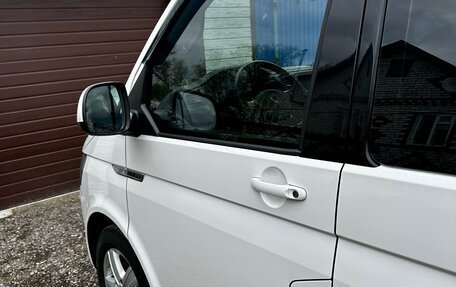 Volkswagen Caravelle T6 рестайлинг, 2017 год, 3 850 000 рублей, 16 фотография