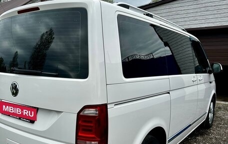 Volkswagen Caravelle T6 рестайлинг, 2017 год, 3 850 000 рублей, 9 фотография