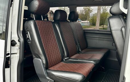 Volkswagen Caravelle T6 рестайлинг, 2017 год, 3 850 000 рублей, 21 фотография