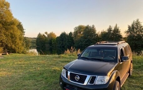 Nissan Pathfinder, 2010 год, 1 900 000 рублей, 11 фотография
