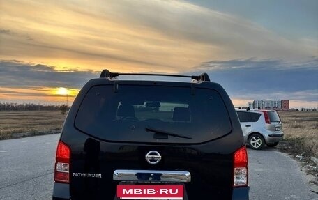 Nissan Pathfinder, 2010 год, 1 900 000 рублей, 3 фотография