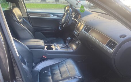 Volkswagen Touareg III, 2016 год, 3 350 000 рублей, 10 фотография