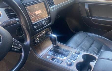 Volkswagen Touareg III, 2016 год, 3 350 000 рублей, 9 фотография