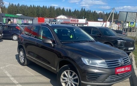 Volkswagen Touareg III, 2016 год, 3 350 000 рублей, 4 фотография