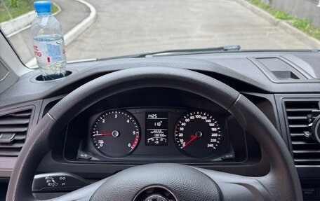 Volkswagen Transporter T6 рестайлинг, 2017 год, 3 450 000 рублей, 17 фотография