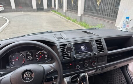 Volkswagen Transporter T6 рестайлинг, 2017 год, 3 450 000 рублей, 18 фотография