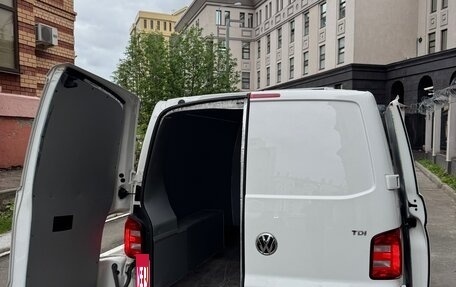 Volkswagen Transporter T6 рестайлинг, 2017 год, 3 450 000 рублей, 11 фотография