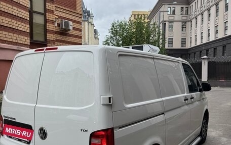 Volkswagen Transporter T6 рестайлинг, 2017 год, 3 450 000 рублей, 8 фотография