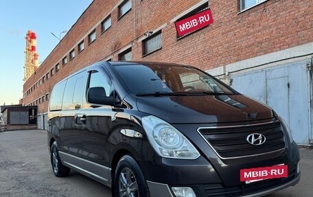 Hyundai H-1 II рестайлинг, 2016 год, 2 700 000 рублей, 5 фотография
