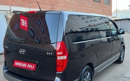 Hyundai H-1 II рестайлинг, 2016 год, 2 700 000 рублей, 8 фотография