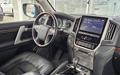 Toyota Land Cruiser 200, 2020 год, 7 750 000 рублей, 5 фотография