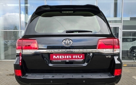 Toyota Land Cruiser 200, 2020 год, 7 750 000 рублей, 4 фотография