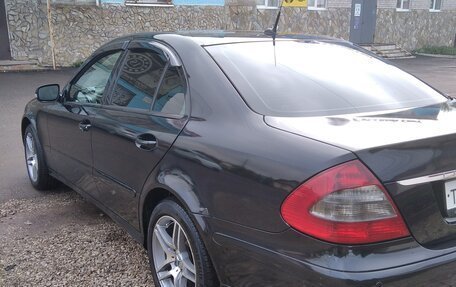 Mercedes-Benz E-Класс, 2008 год, 1 200 000 рублей, 4 фотография