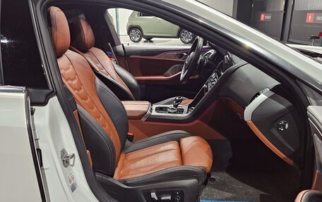 BMW 8 серия, 2020 год, 5 980 000 рублей, 10 фотография
