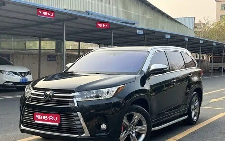 Toyota Highlander III, 2021 год, 2 980 000 рублей, 1 фотография