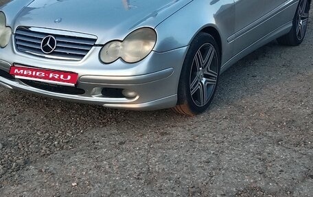 Mercedes-Benz C-Класс, 2003 год, 590 000 рублей, 9 фотография