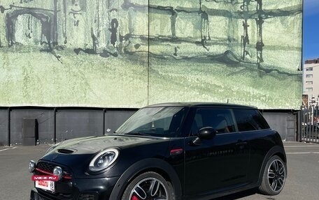 MINI Hatch, 2016 год, 2 450 000 рублей, 2 фотография
