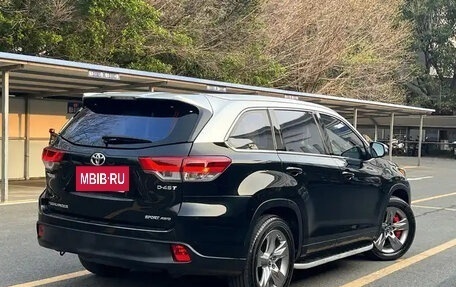 Toyota Highlander III, 2021 год, 2 980 000 рублей, 6 фотография