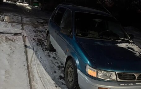 Mitsubishi Space Runner II, 1995 год, 145 000 рублей, 7 фотография