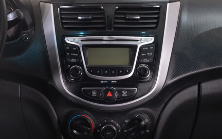 Hyundai Solaris II рестайлинг, 2011 год, 959 000 рублей, 16 фотография