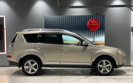 Mitsubishi Outlander III рестайлинг 3, 2007 год, 1 420 000 рублей, 4 фотография