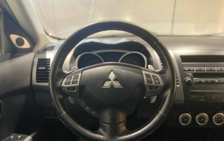 Mitsubishi Outlander III рестайлинг 3, 2007 год, 1 420 000 рублей, 12 фотография
