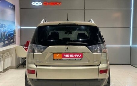 Mitsubishi Outlander III рестайлинг 3, 2007 год, 1 420 000 рублей, 6 фотография