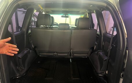 Toyota Land Cruiser Prado 120 рестайлинг, 2004 год, 1 560 000 рублей, 16 фотография